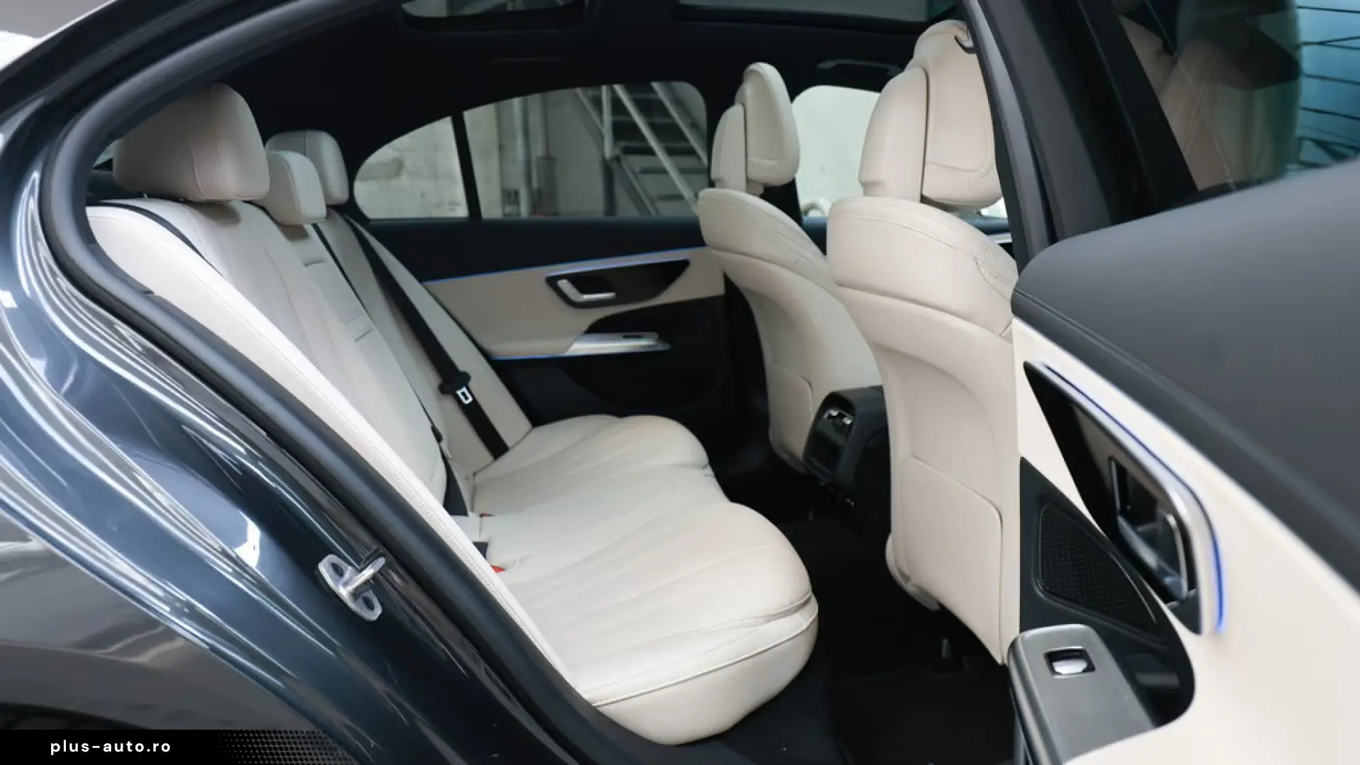Mercedes-Benz E 300de 4Matic AMG Line - Panoramic