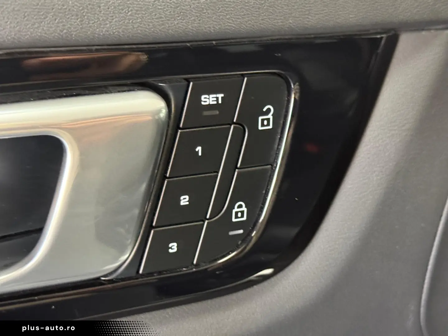 PORSCHE Cayenne Approved 12.27 Sitzbelüftung Pano 21-Alu