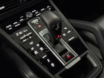 PORSCHE Cayenne Approved 12.27 Sitzbelüftung Pano 21-Alu