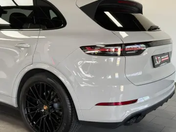 PORSCHE Cayenne Approved 12.27 Sitzbelüftung Pano 21-Alu