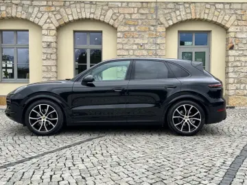PORSCHE Cayenne Platinum Edition BOSE LED Pano 21