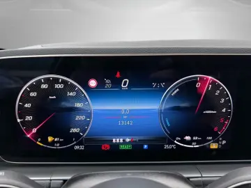MERCEDES-BENZ GLE 350de 4M_AMG_Pano_ACC_Airmatic