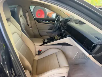 PORSCHE Panamera Turbo E-Hybrid SportDesign Active Ride