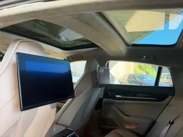 PORSCHE Panamera Turbo E-Hybrid SportDesign Active Ride