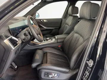 BMW X7 xDrive 40d M SPORT PRO_Panoramic_H&K_7_Locuri