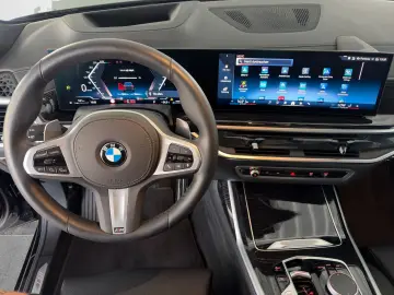 BMW X7 xDrive 40d M SPORT PRO_Panoramic_H&K_7_Locuri