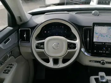 VOLVO XC90 T8 Twin Engine AWD Ultra Dark