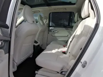 VOLVO XC90 T8 Twin Engine AWD Ultra Dark
