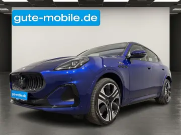 MASERATI Grecale Folgore HUD Sonos PANO 4xSHZ Belüftung