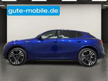 MASERATI Grecale Folgore_HUD Sonos Panoramic