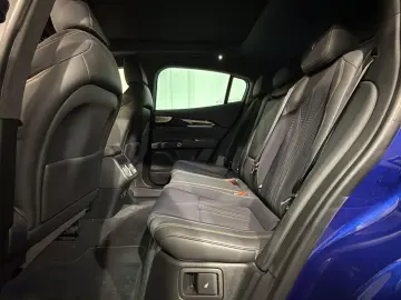 MASERATI Grecale Folgore_HUD Sonos Panoramic