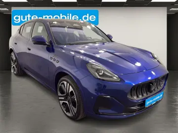 MASERATI Grecale Folgore_HUD Sonos Panoramic