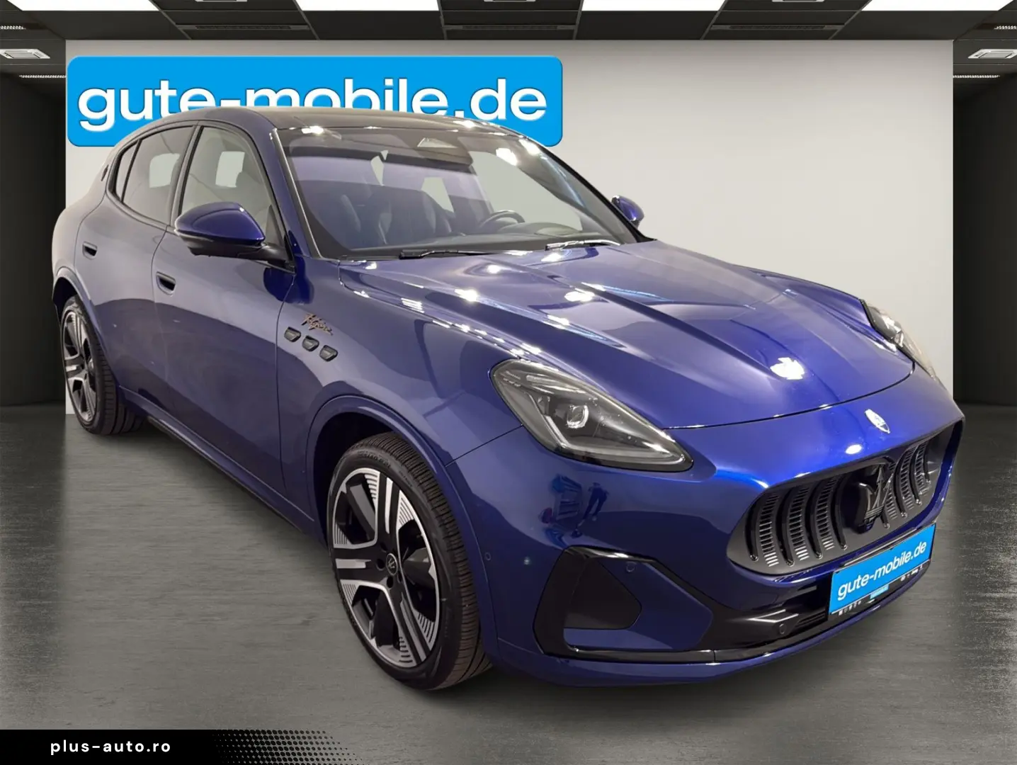 MASERATI Grecale Folgore_HUD Sonos Panoramic