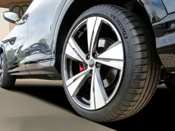 AUDI Q5 Sportback 2.0 TFSI Quattro Edition One