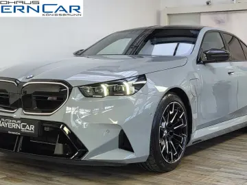 BMW M5 0 5% AHK Sitzlüft.B&W MultiSeats CarbonExt.