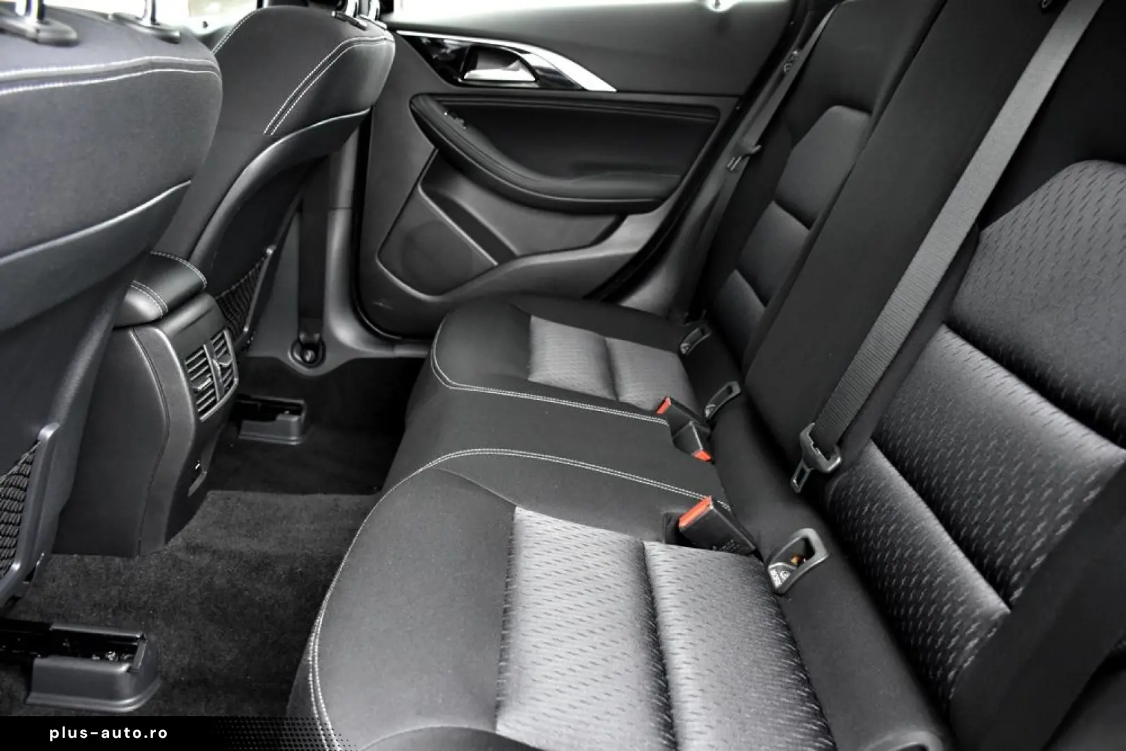 Infiniti Qx30