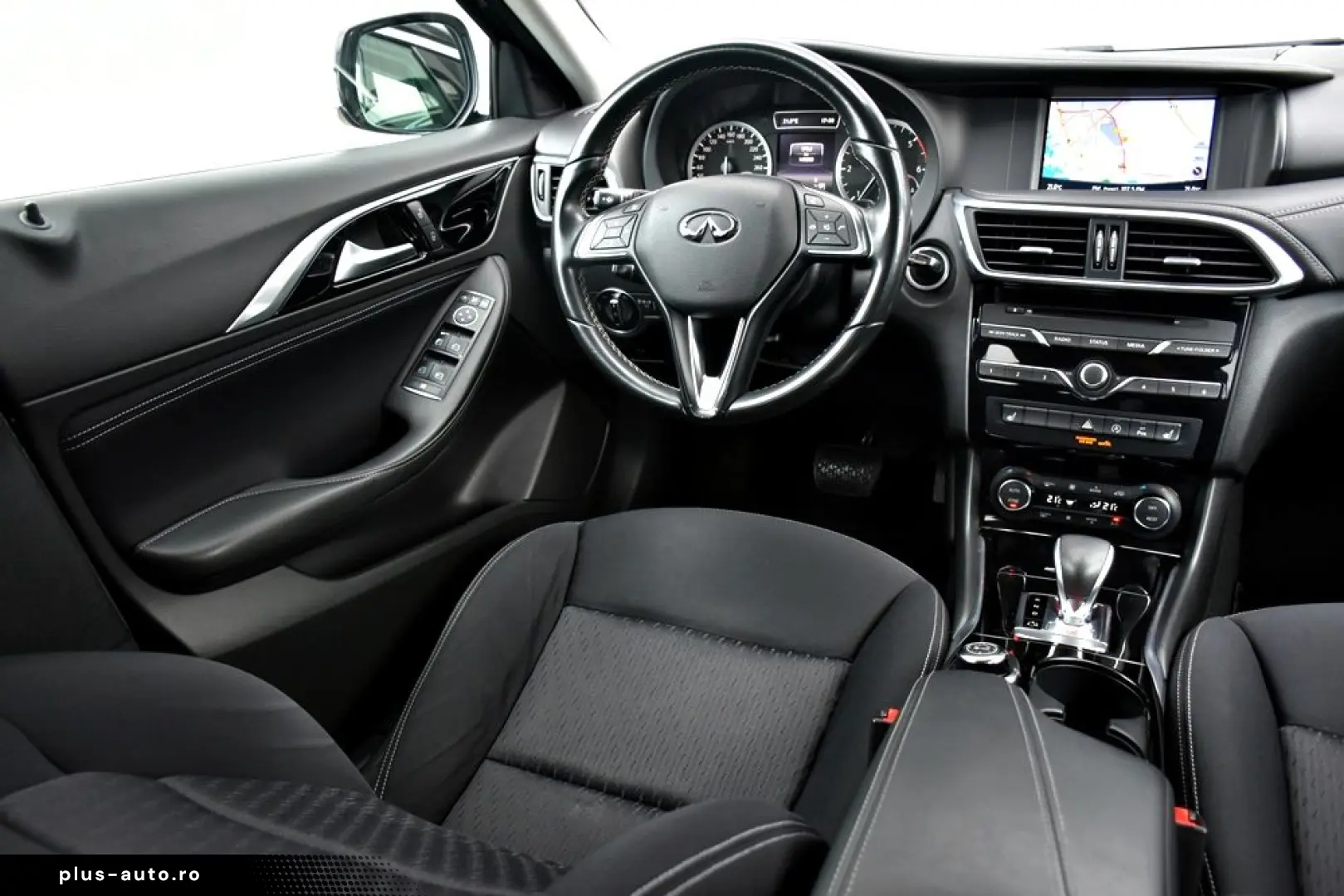 Infiniti Qx30