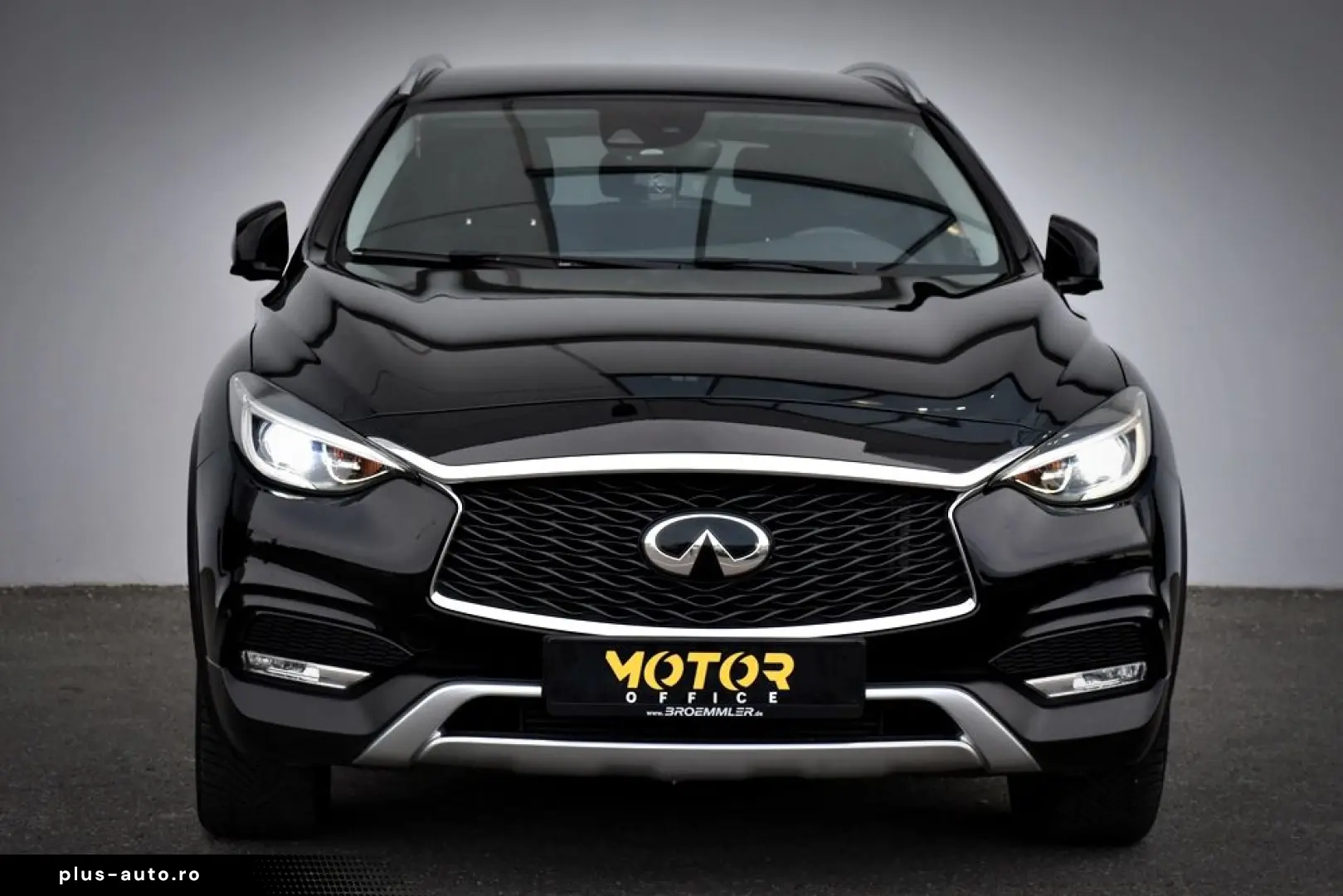Infiniti Qx30