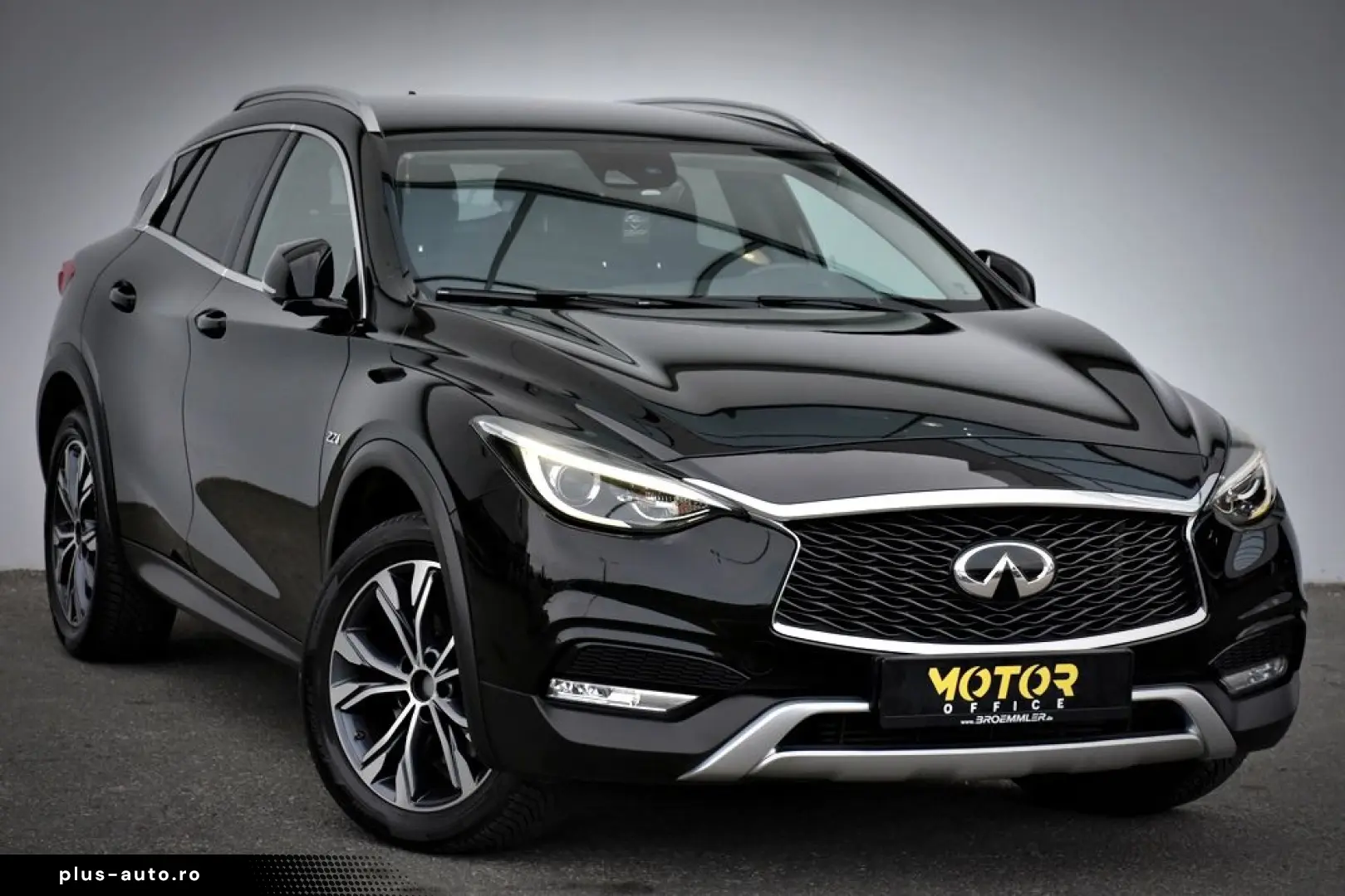Infiniti Qx30