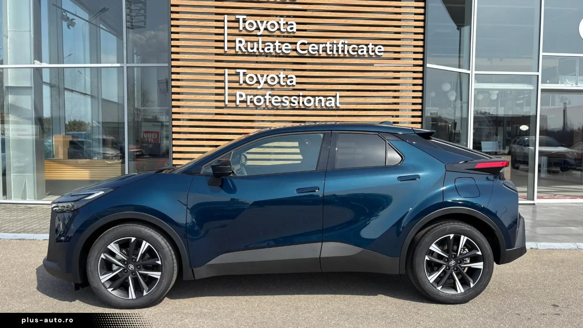 Toyota C-HR 2.0 DYNAMIC HEV