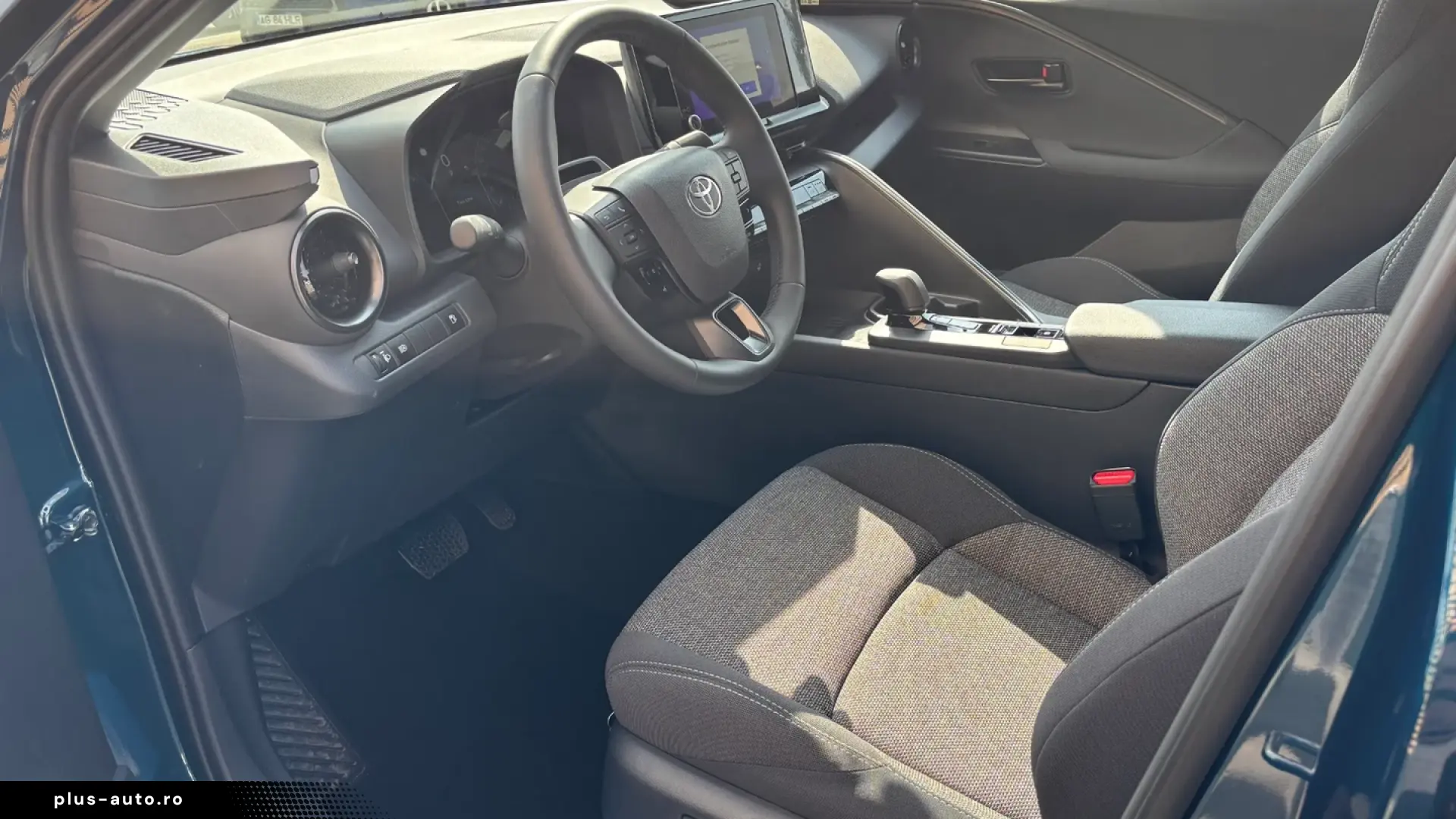 Toyota C-HR 2.0 DYNAMIC HEV