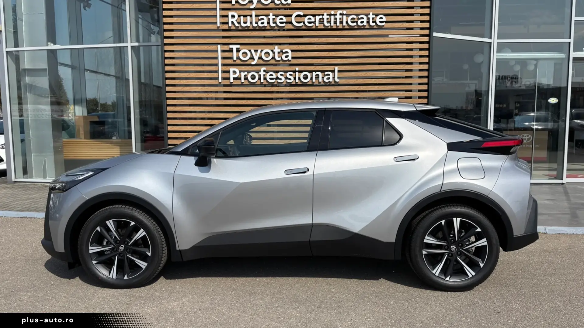 Toyota C-HR DYNAMIC 1.8 HEV