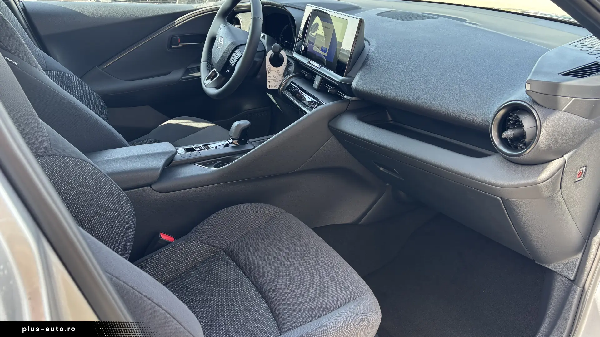 Toyota C-HR ACTIVE 1.8 HEV