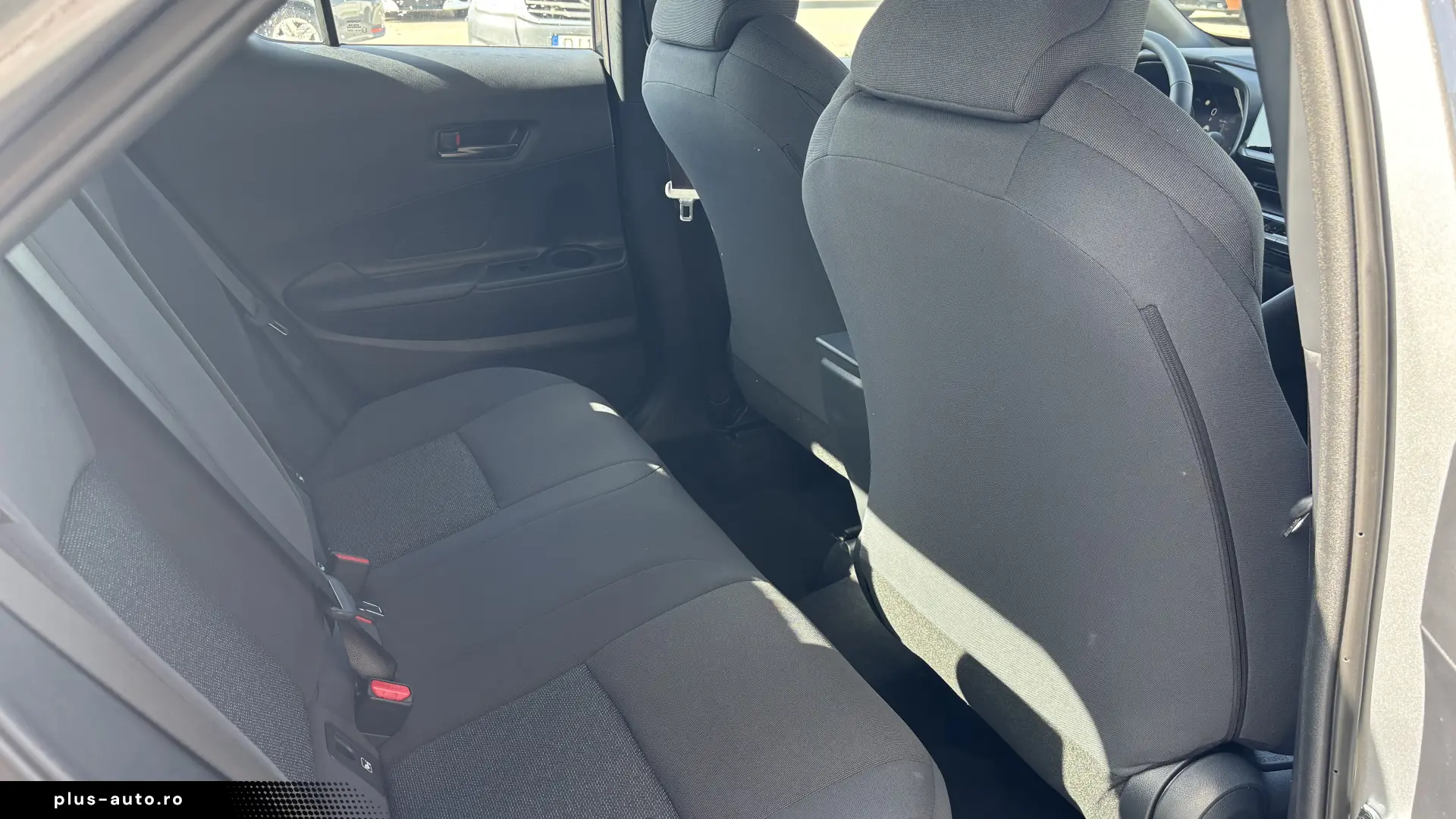 Toyota C-HR ACTIVE 1.8 HEV