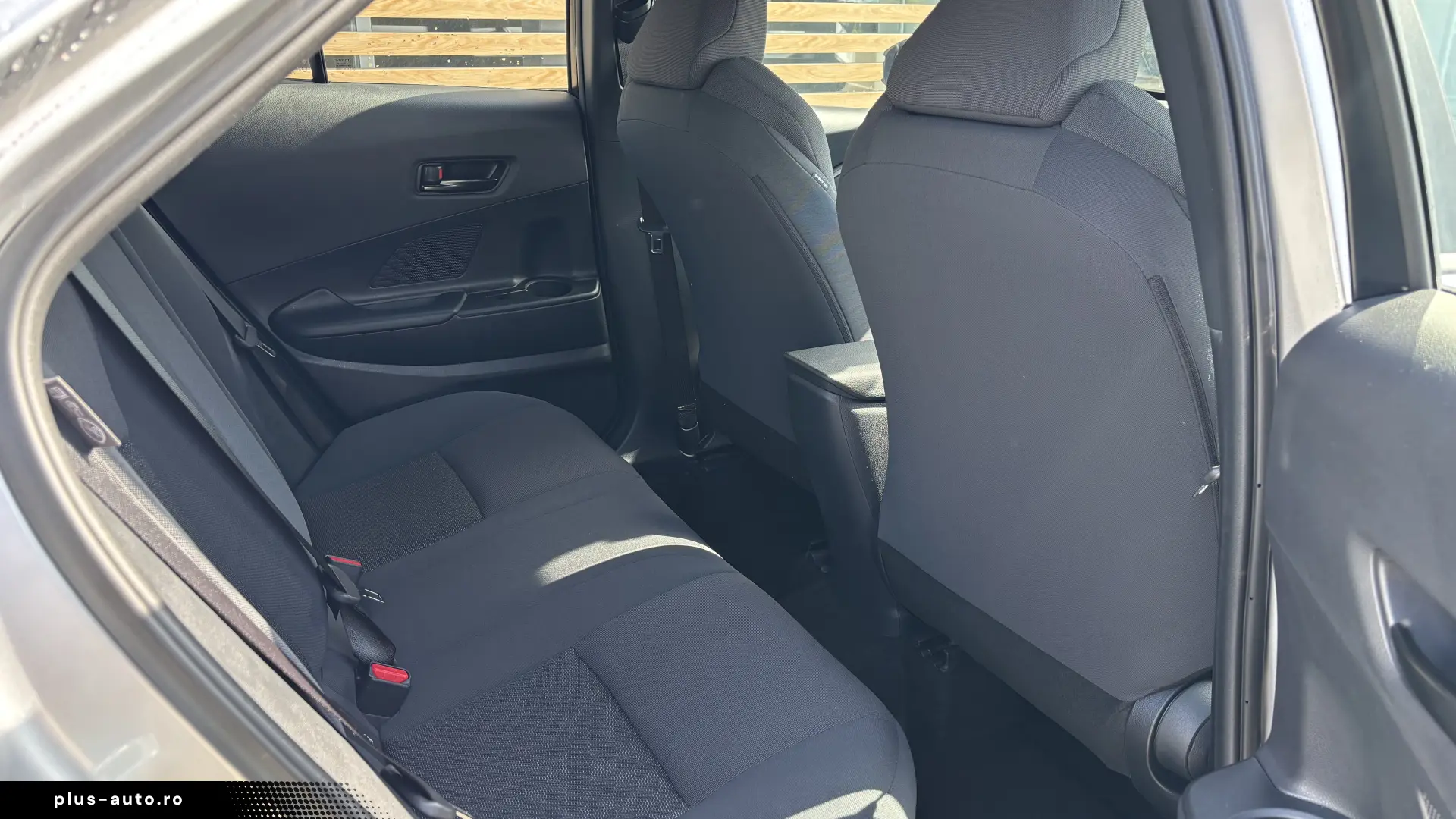 Toyota C-HR ACTIVE 1.8 HEV