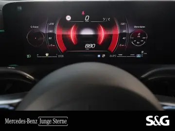 MERCEDES-BENZ CLA 200 Coupé AMG 19  MEMORY LEDER SAGEGREY