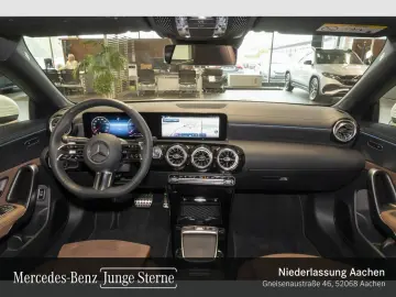 MERCEDES-BENZ CLA 180 Coupe AMG Premium TotW AdvSound Winter