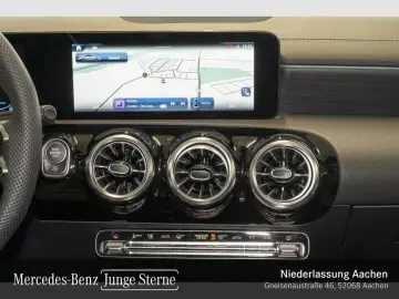 MERCEDES-BENZ CLA 180 Coupe AMG Premium TotW AdvSound Winter