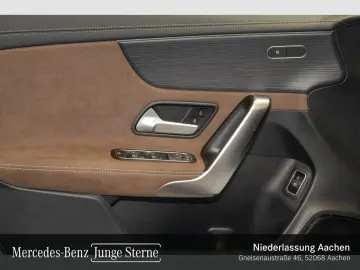 MERCEDES-BENZ CLA 180 Coupe AMG Premium TotW AdvSound Winter