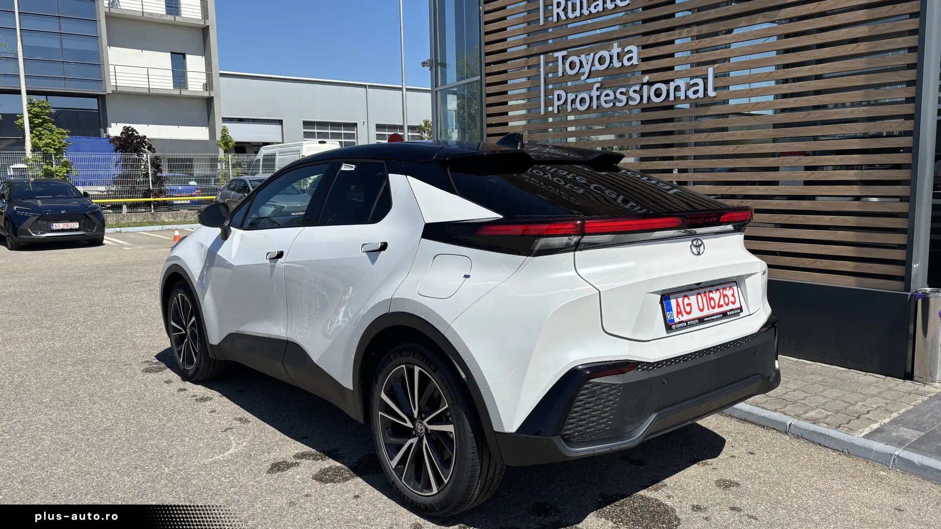 Toyota C-HR EXCLUSIVE 1.8 HEV