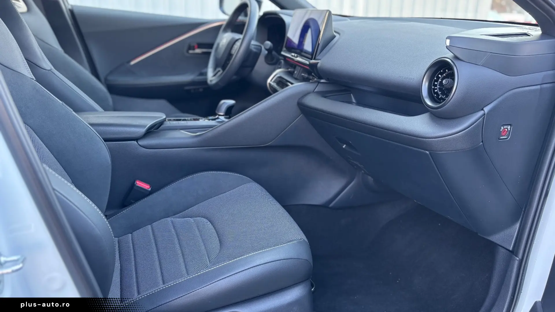 Toyota C-HR EXCLUSIVE 1.8 HEV