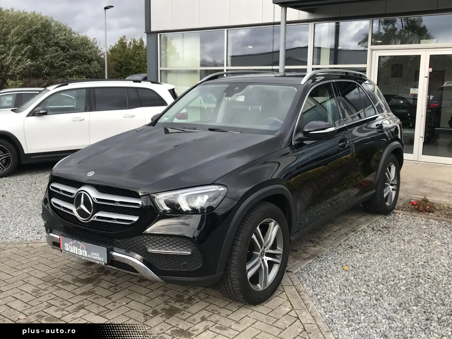 MERCEDES-BENZ GLE 350 de 4Matic AHK Kam Distr. LED Leder 20