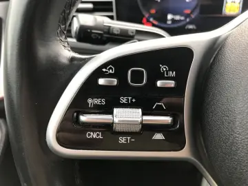 MERCEDES-BENZ GLE 350 de 4Matic AHK Kam Distr. LED Leder 20