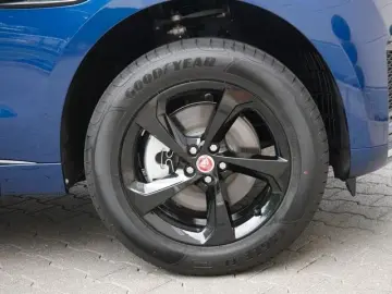 Jaguar F-Pace P250 R-Dynamic