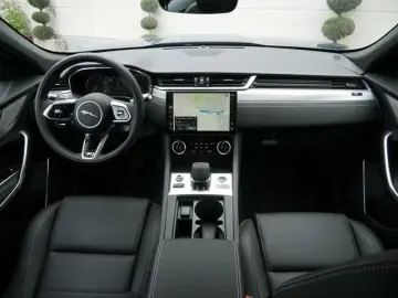 Jaguar F-Pace P250 R-Dynamic
