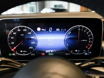 MERCEDES-BENZ GLC 300 e 4M Coupé AMG Sport Premium A…