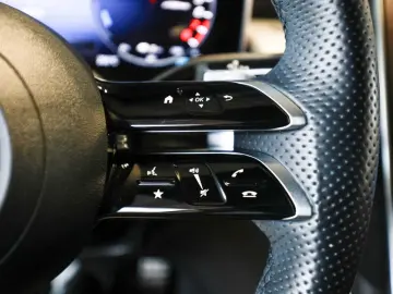 MERCEDES-BENZ GLC 300 e 4M Coupé AMG Sport Premium A…