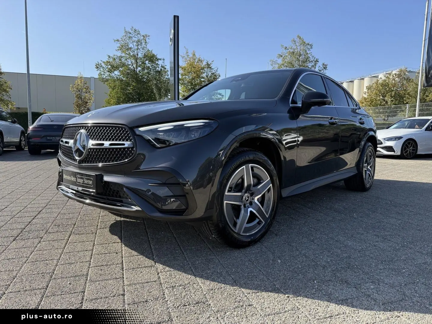 MERCEDES-BENZ GLC 300 e Coupe AMG Prem AHK FahrAss 3&hellip;