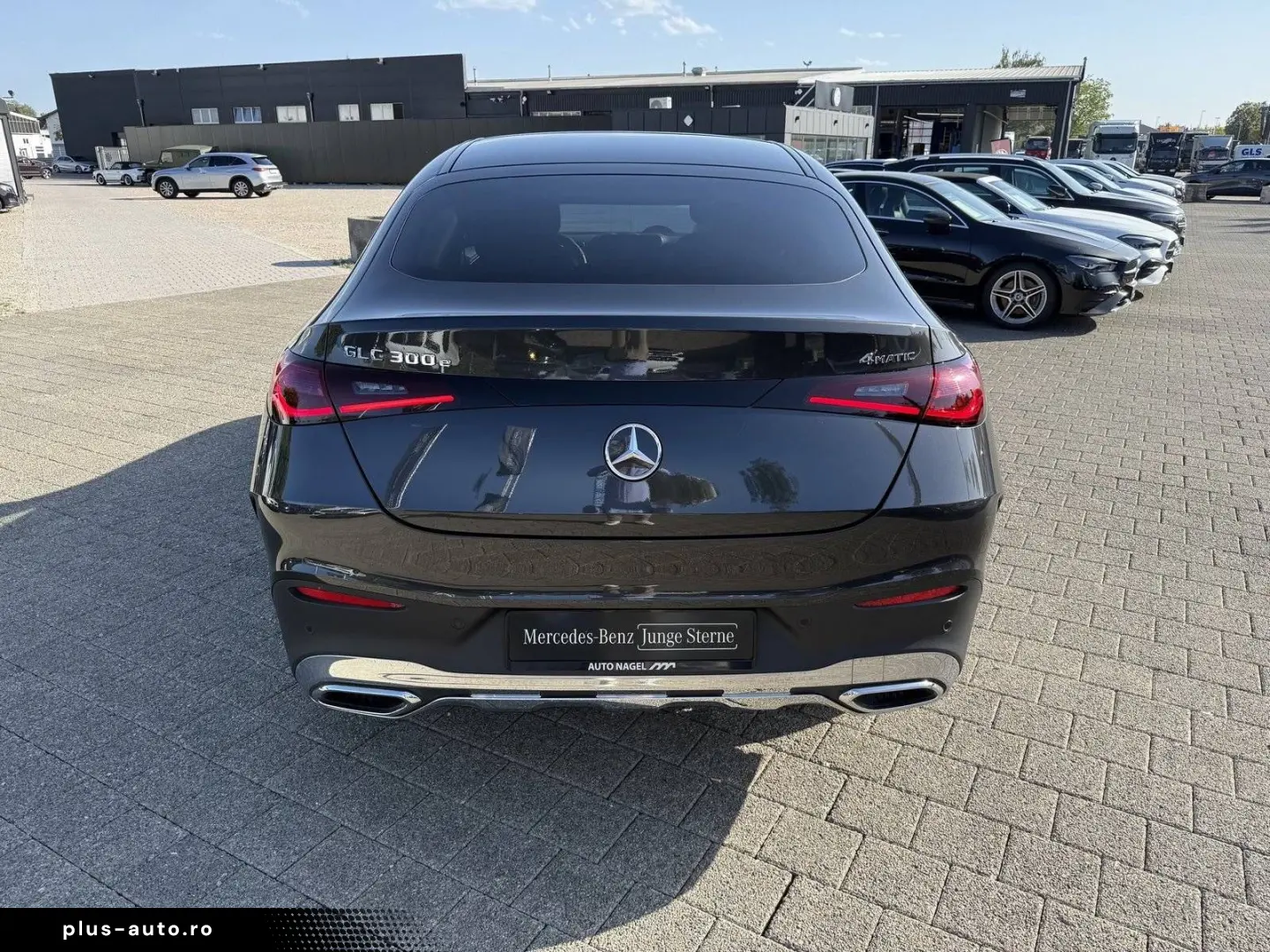 MERCEDES-BENZ GLC 300 e Coupe AMG Prem AHK FahrAss 3&hellip;