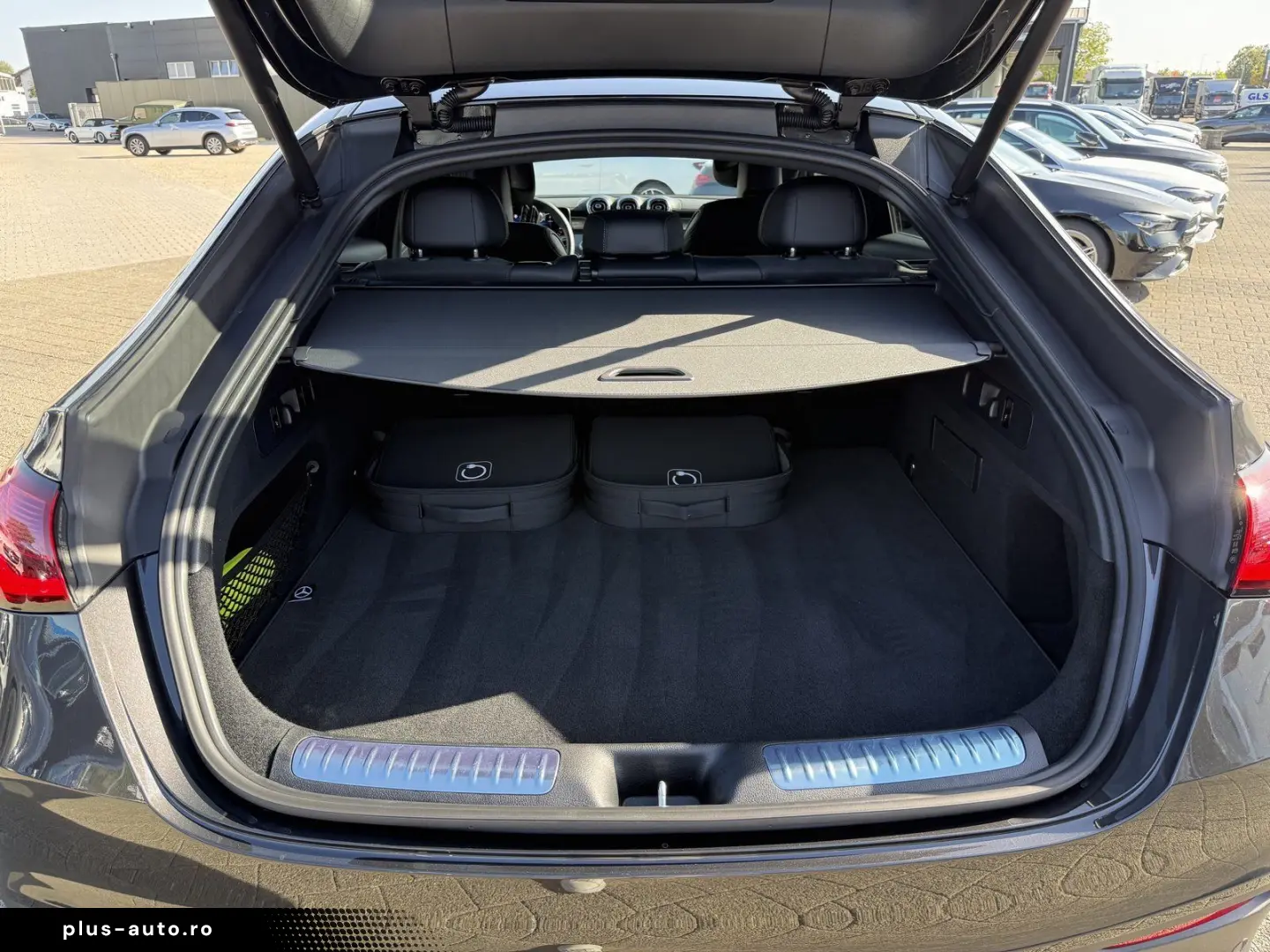 MERCEDES-BENZ GLC 300 e Coupe AMG Prem AHK FahrAss 3&hellip;