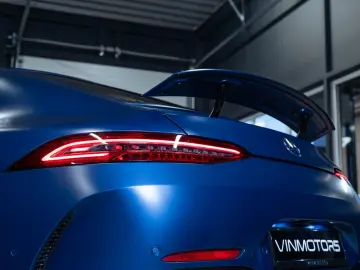 MERCEDES-BENZ AMG GT 63 S 4Matic  Massage Matrix