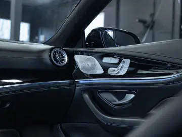 MERCEDES-BENZ AMG GT 63 S 4Matic  Massage Matrix