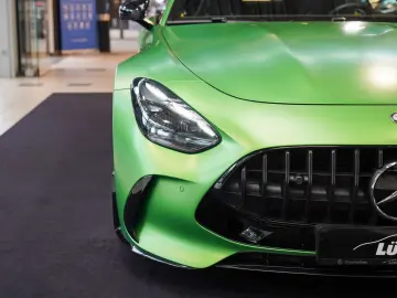 MERCEDES-BENZ AMG GT 63 S E PERFORMANCE green hell MATT tech