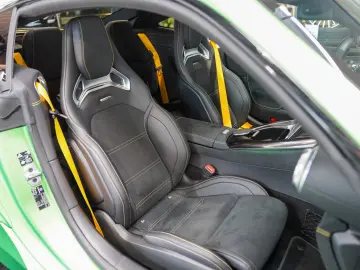 MERCEDES-BENZ AMG GT 63 S E PERFORMANCE green hell MATT tech