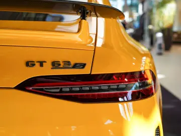 MERCEDES-BENZ AMG GT 63 S 4M  yellowstone Carbon Keramik AHK