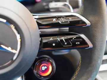 MERCEDES-BENZ AMG GT 63 S 4M  yellowstone Carbon Keramik AHK